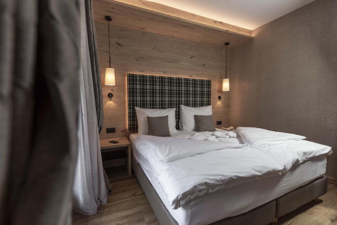Ariston Lake View Hotel Molveno Buitenkant foto