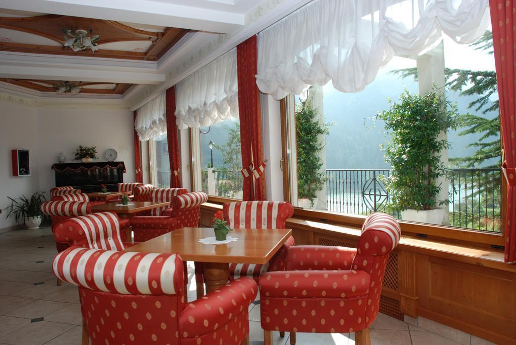 Ariston Lake View Hotel Molveno Buitenkant foto