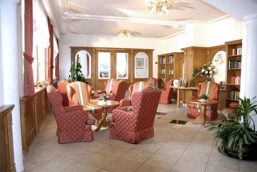 Ariston Lake View Hotel Molveno Buitenkant foto